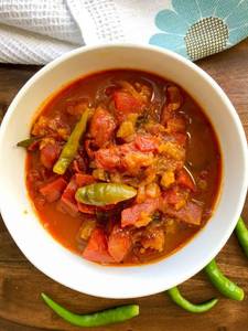 Pyaz Tamatar