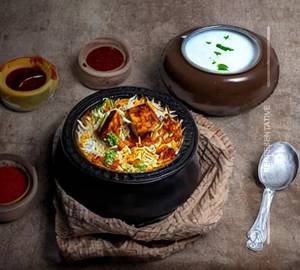 Paneer Makhani Biryani