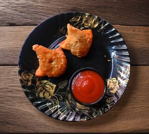 Veg punjabi samosa 1 pc