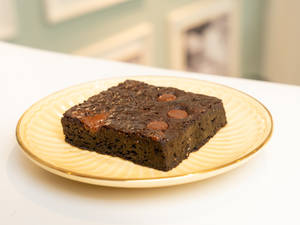 Eggless Chocolate Chip Brownie