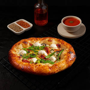 Sundried Argula Classic Pizza