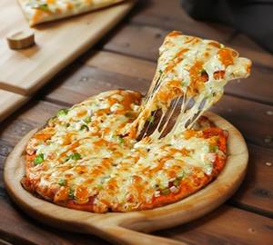 Super Schezwan Pizza