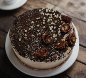 Ferrero rocher cake
