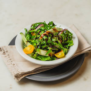 Leafy Greens Salad, Balsamic Drizzle