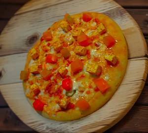 Tomato And Paneer Pizza [7 Inch]