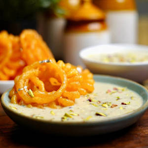 Amerti (100gm )+rabari 100gm