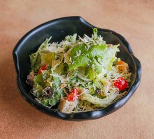 Classic Caesar Salad With Grilled Chicken