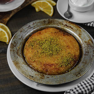Pistacho Kunafa