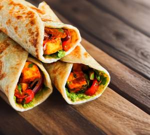 Paneer tikka roll