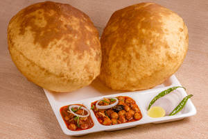 Choley Bhatura