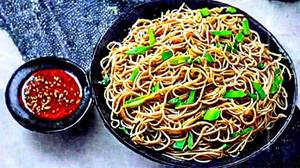 Veg Hakka Noodles