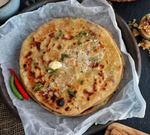 Aloo pyaj paratha
