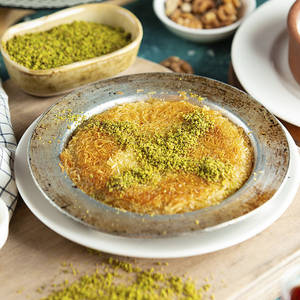 Mozzarella Kunafa