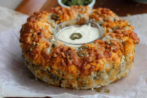 Mexican Loaf With Cheesy Dip
