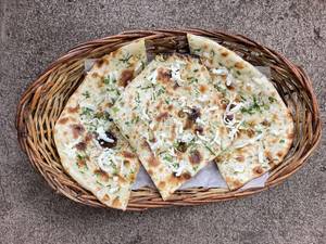 Cheese Garlic Naan