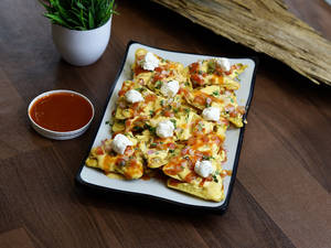 Siracha Nachos