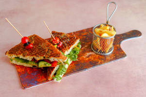Grilled Vegetables & Cheddar Sandwich