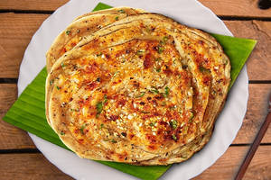 Lehsuni Mirchi Parantha