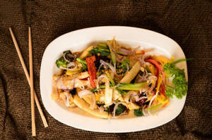 Classci Stir Fried Chicken With Asine Green