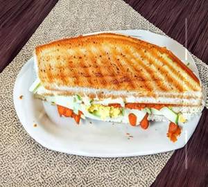 Spicy mayo egg sandwich