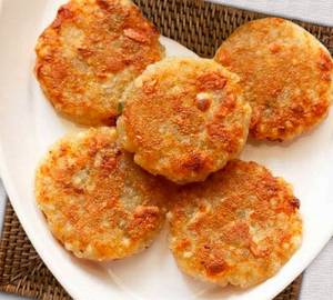 Sabudana Vada with green chutney - 5 Pc