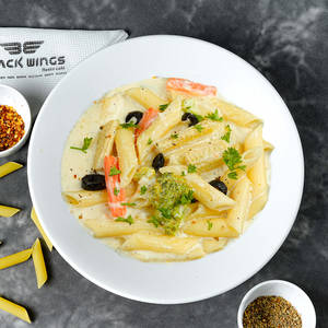 Non Veg Creamy Cheese Pasta
