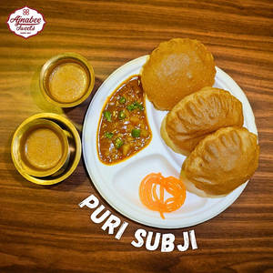 Bedmi Puri And Aloo Subji