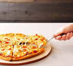 Tomato And Cheese Pizza