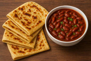 4 Pc Plain Paratha With Rajma masala