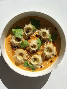 Jhol Kaladi Cheese Momos [6 Pieces]