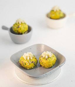 Kesar Kaju Phool Wati