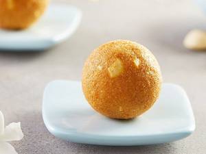 Besan Laddu