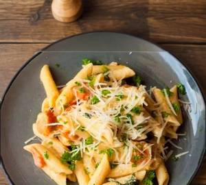 Veg Alfredo Pasta (Penne)
