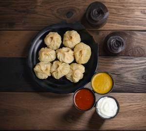 Chicken Darjeeling Steamed Momos [8 Pieces]