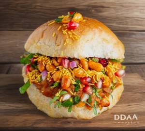 Dabeli Vada Pav Sev Puri Veg Sandwich Dahi Papdi Pani Puri (12 Pcs)