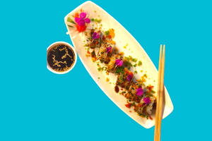 Honey Garlic Chicken Roll (Uramaki)