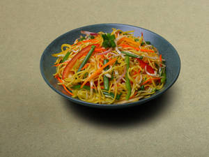 Vegetable Hakka Noodles