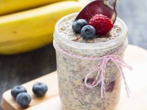 Dry Fruit Overnight Oatmeal With Chia (Energy 325kcal, 16g P)
