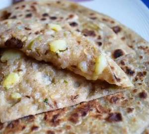 Aloo Pyaaz Paratha