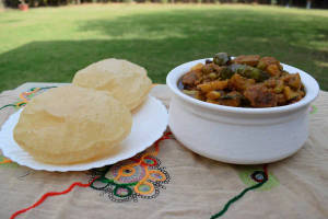Puri Sabzi + Cold Drink