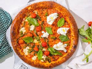 Cherry Tree / Pesto Burrata Pizza