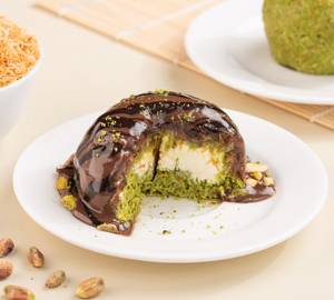 Dubai Viral Pista Kunafa Bomb
