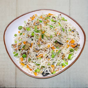 Veg Burnt Garlic Fried Rice