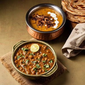 Chole Masala+ Dal Makhani+ Roti| Laccha Paratha| Naan Thali Meal For 1