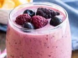 Merry Berry Blues (E: 280 Kcal  15.7 G P)