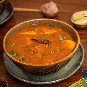 Chicken With Bamboo Shoot Gravy