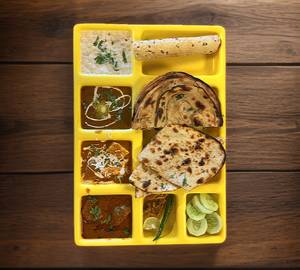 Deluxe Thali + Sweet Lassi