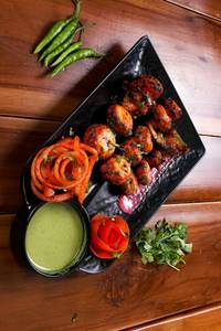 Achari Mushroom Tikka [12 Pieces]