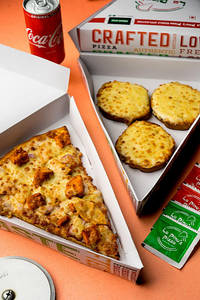 Slice Chicago Delight + Cheese Garlic Bread + Soft Drink