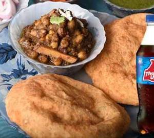 Chole Bhature + Cold Drinks 